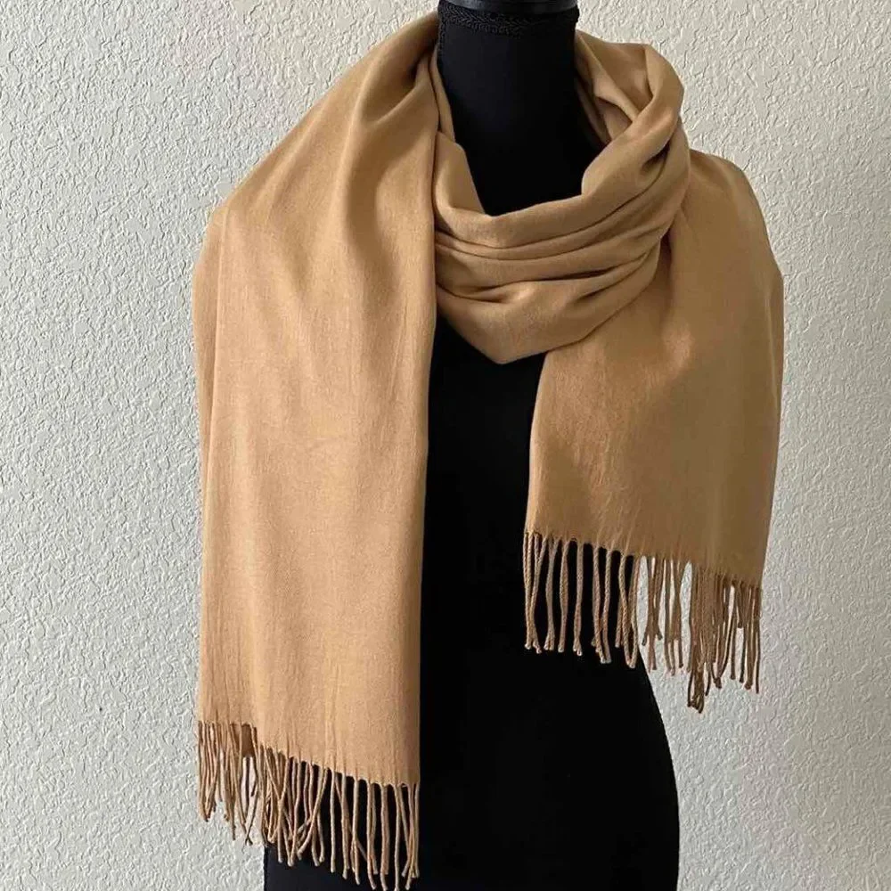 Soft warm scarf made of a mixture of acrylic and cashmere condition new …